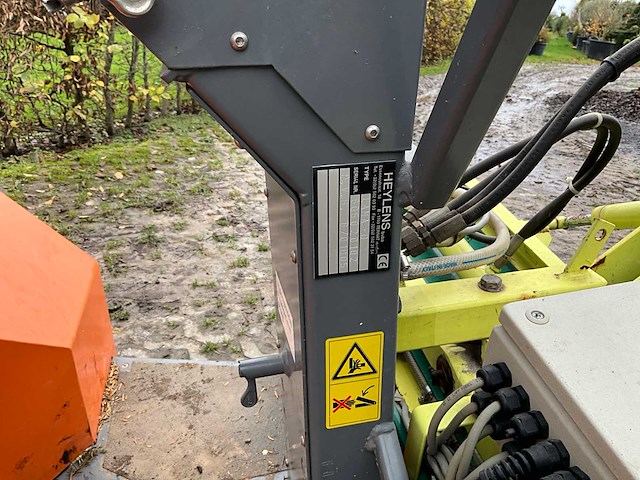 Lama-d onkruidverdelmachine met systeem van isoweed - afbeelding 5 van  52