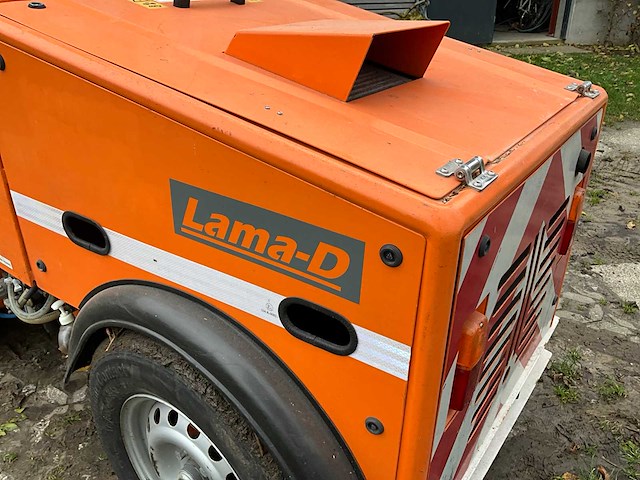 Lama-d onkruidverdelmachine met systeem van isoweed - afbeelding 22 van  52
