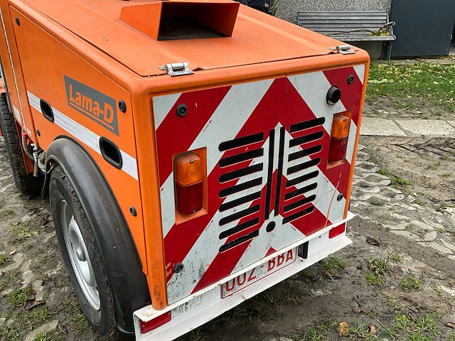 Lama-d onkruidverdelmachine met systeem van isoweed - afbeelding 24 van  52