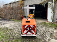 Lama-d onkruidverdelmachine met systeem van isoweed - afbeelding 34 van  52