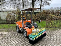 Lama-d onkruidverdelmachine met systeem van isoweed - afbeelding 50 van  52