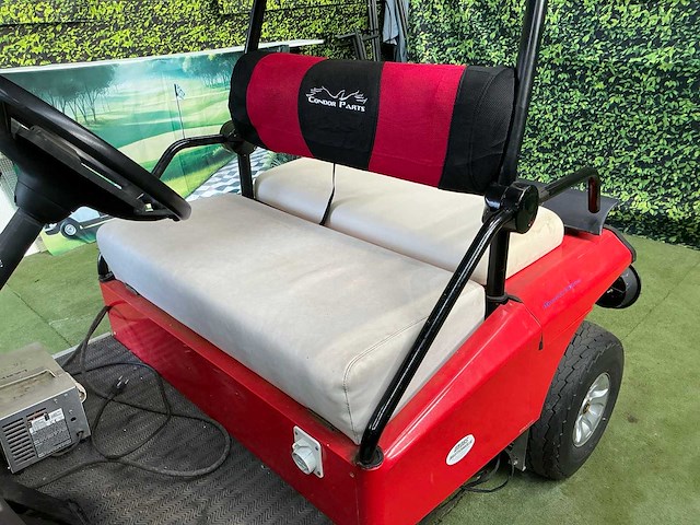 Lamborghini golfkar retro - afbeelding 8 van  11