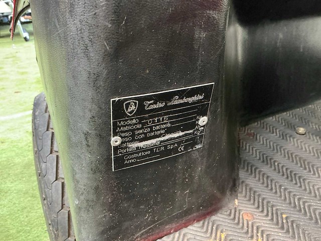 Lamborghini golfkar retro - afbeelding 11 van  11
