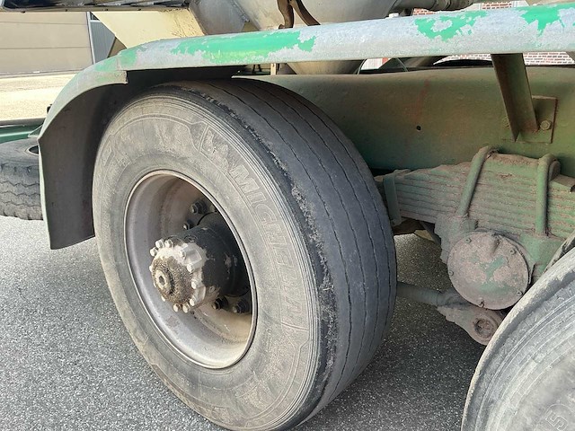 Lambrecht 18 ton bulkwagen met blaassysteem - afbeelding 2 van  17