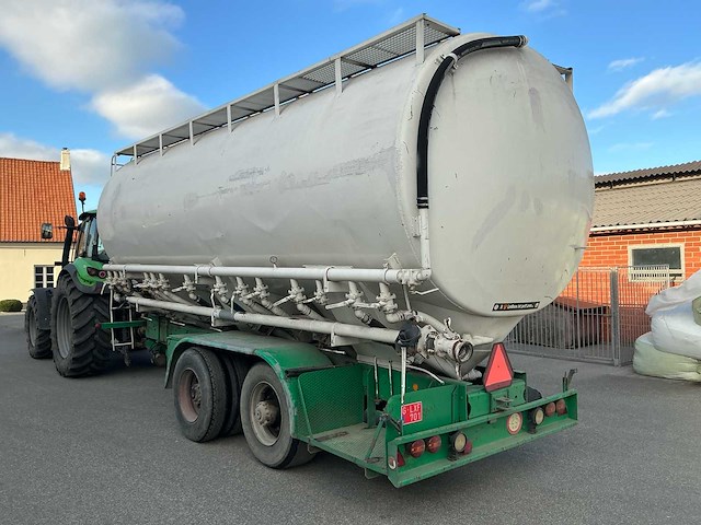 Lambrecht 18 ton bulkwagen met blaassysteem - afbeelding 3 van  17