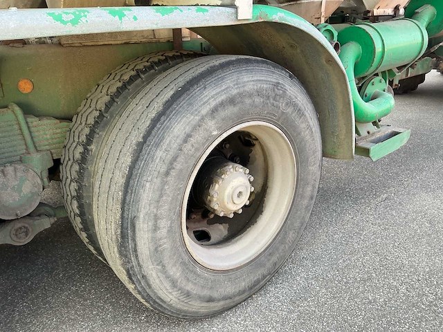 Lambrecht 18 ton bulkwagen met blaassysteem - afbeelding 9 van  17