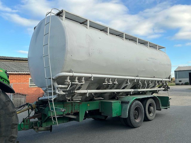 Lambrecht 18 ton bulkwagen met blaassysteem - afbeelding 1 van  17