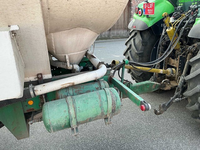 Lambrecht 18 ton bulkwagen met blaassysteem - afbeelding 15 van  17