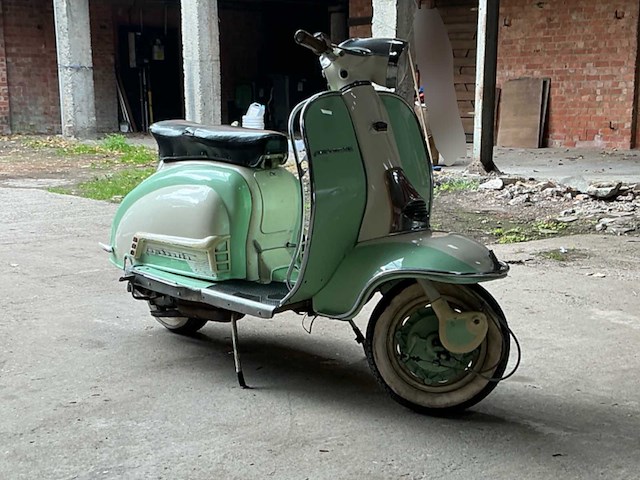 Lambretta innocenti motorfiets - afbeelding 18 van  20
