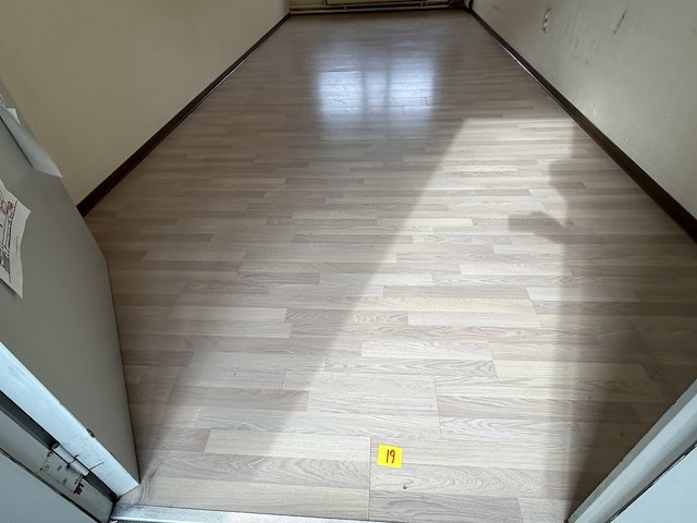 Laminaat - 18m² - afbeelding 1 van  3