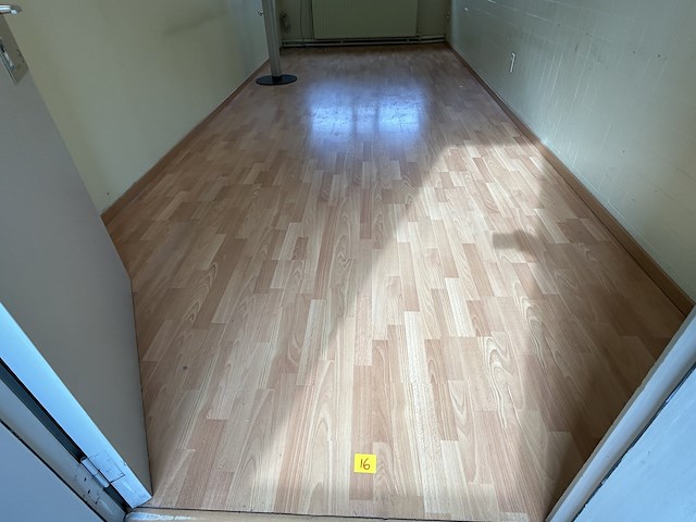 Laminaat - 18m² - afbeelding 1 van  2