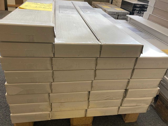 Laminaatvloer en muurbekleding - afbeelding 5 van  11