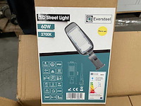 Lamp - 60 w - ongebruikt (10x) - afbeelding 5 van  5