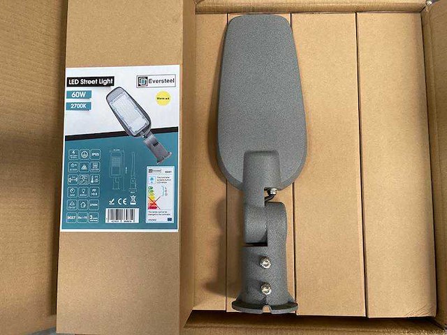 Lamp - 60 w - ongebruikt (10x) - afbeelding 5 van  5