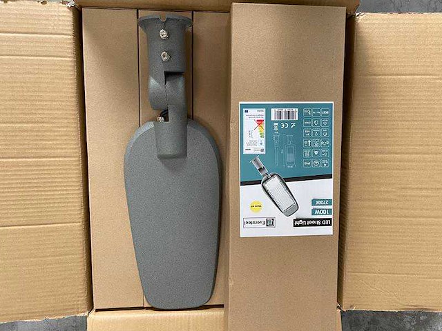 Lamp 100 w warm wit (5x) - ongebruikt - afbeelding 1 van  4