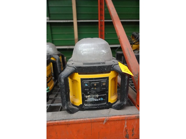 Lamp dewalt - afbeelding 1 van  4