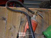 Lamp gemaakt in brandblusser - afbeelding 3 van  3