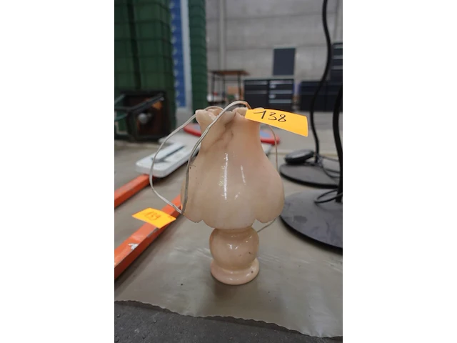 Lamp houder in ivoor - afbeelding 1 van  2