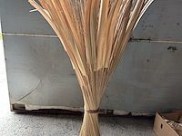 Lamp in riet - afbeelding 1 van  3