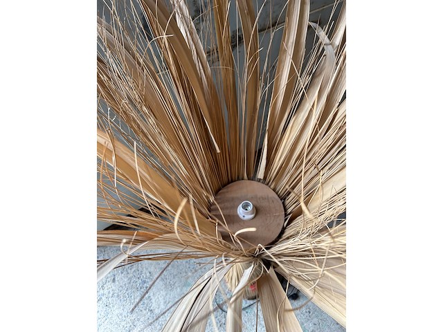 Lamp in riet - afbeelding 3 van  3