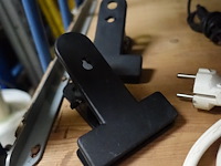 Lamp met klem en 2 klemmen - afbeelding 2 van  4