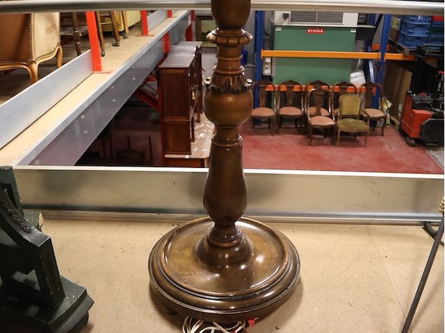 Lamp op houten voet (x2) - afbeelding 7 van  9