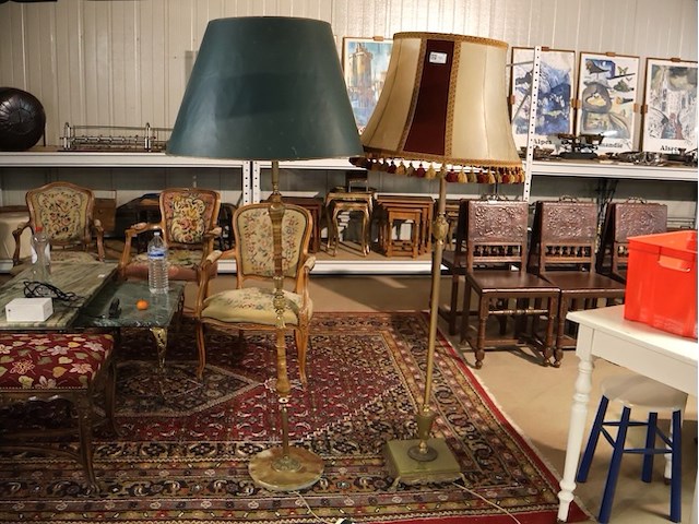 Lamp op stenen voet (x2) - afbeelding 1 van  7