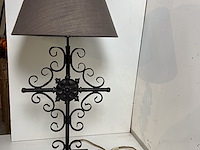 Lamp op voet smeedijzer - afbeelding 1 van  1