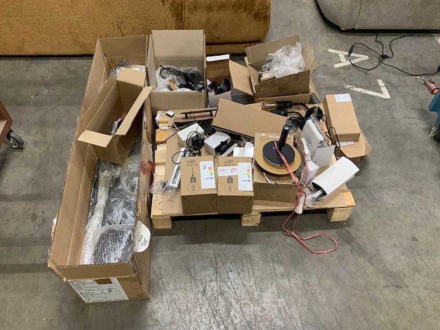 Lamp - afbeelding 1 van  2