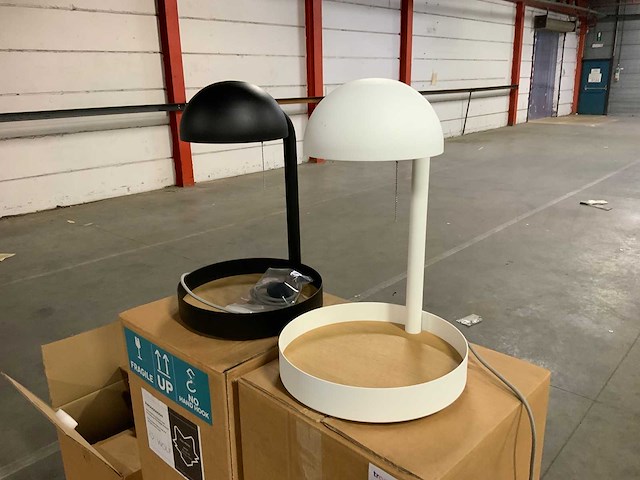 Lamp - afbeelding 1 van  1