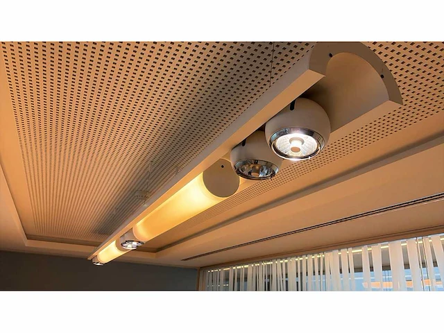Lamp - afbeelding 3 van  6