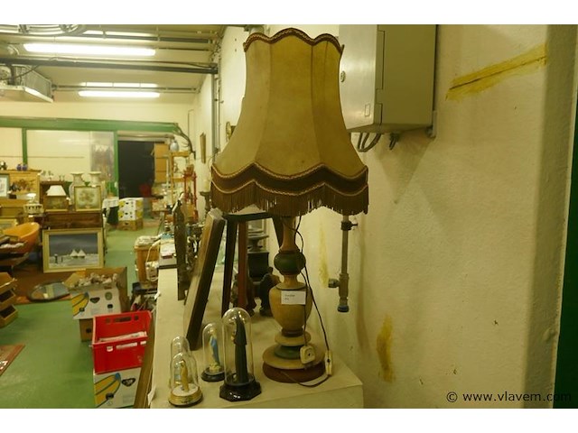 Lampadère in hout - afbeelding 1 van  1