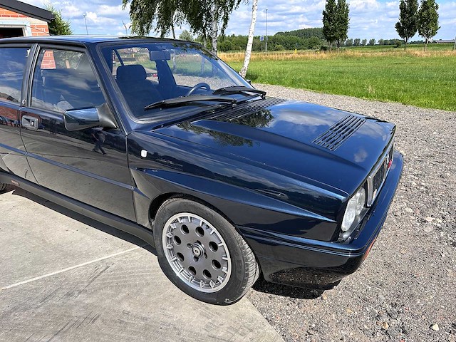 Lancia - delta integrale 16v - oldtimer - afbeelding 18 van  31