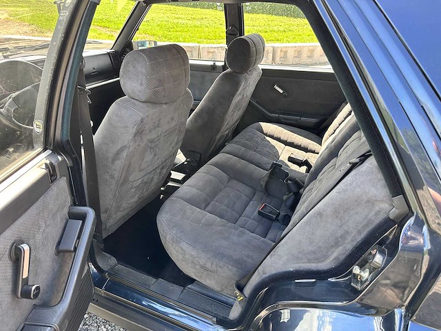 Lancia - delta integrale 16v - oldtimer - afbeelding 29 van  31