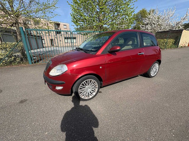 Lancia - ypsilon - 1.4-16v platino dfn - car - 2004 - afbeelding 3 van  25