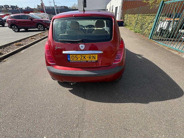 Lancia - ypsilon - 1.4-16v platino dfn - car - 2004 - afbeelding 3 van  25