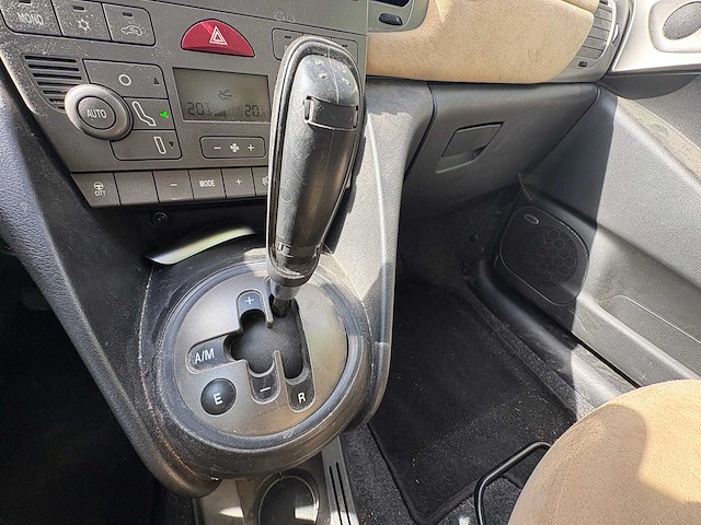 Lancia - ypsilon - 1.4-16v platino dfn - car - 2004 - afbeelding 9 van  25