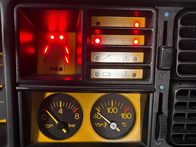 Lancia delta 1.6i turbo hf 140 pk oldtimer - afbeelding 22 van  37