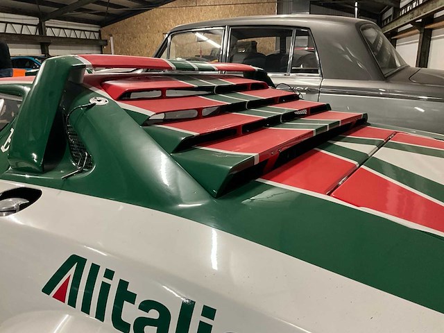 Lancia stratos rallye klassieke auto - afbeelding 9 van  46