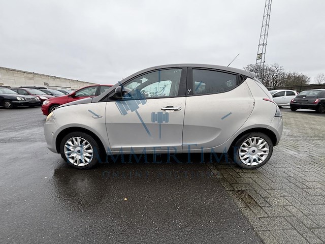 Lancia ypsilon 5p/d 1.2i fire evo ii gold, 2012 - afbeelding 32 van  33