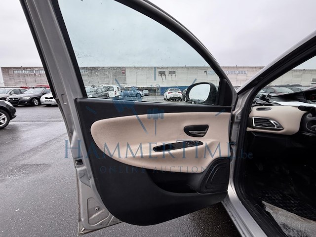 Lancia ypsilon 5p/d 1.2i fire evo ii gold, 2012 - afbeelding 33 van  33