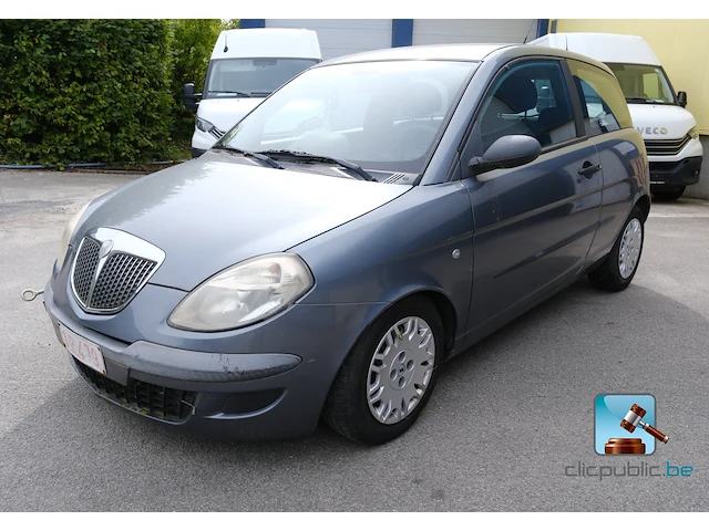 Lancia ypsilon - afbeelding 1 van  40