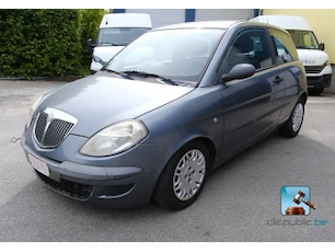 Lancia ypsilon