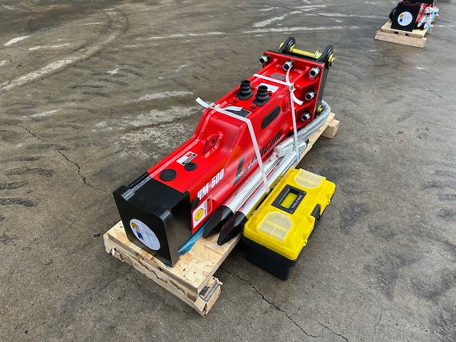 Lancini - 2025 - hm500 - voorzetapparatuur - hamer lancini - afbeelding 2 van  9