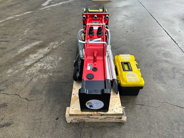 Lancini - 2025 - hm500 - voorzetapparatuur - hamer lancini - afbeelding 3 van  9