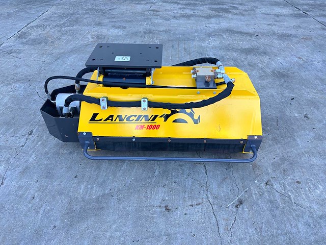 Lancini - 2025 - km-1000 - klepelmaaier graafmachine - afbeelding 1 van  13
