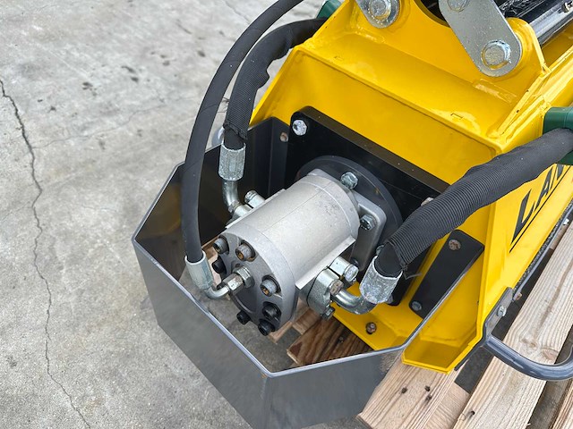 Lancini - 2025 - km-1000 - klepelmaaier passend op graafmachine - afbeelding 10 van  11