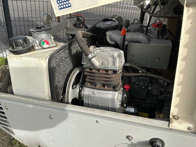 Lancy mixjet 2007 afwerkingscoating spuitmachine - afbeelding 24 van  32