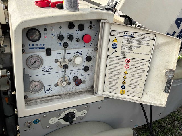 Lancy mixjet 2007 afwerkingscoating spuitmachine - afbeelding 17 van  32