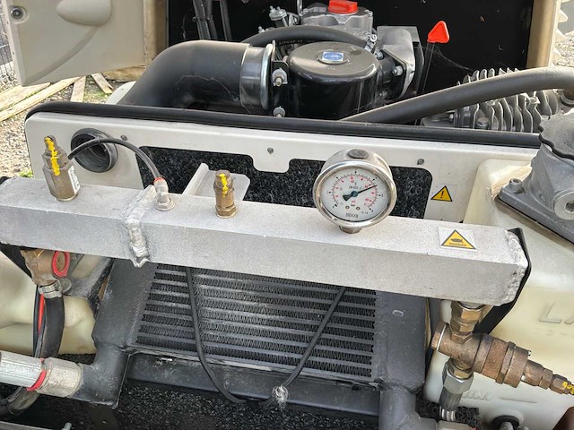 Lancy mixjet 2007 afwerkingscoating spuitmachine - afbeelding 7 van  32